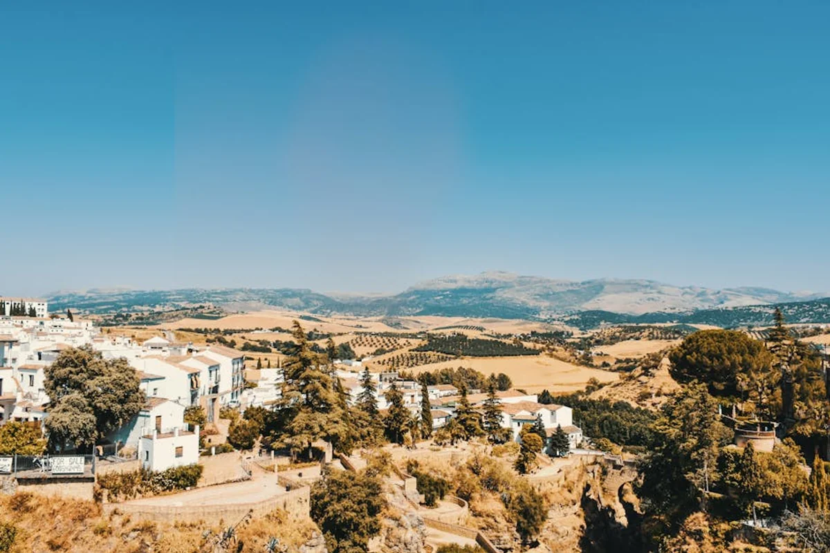 Landschaft von Andalusien während der optimalen Reisezeit