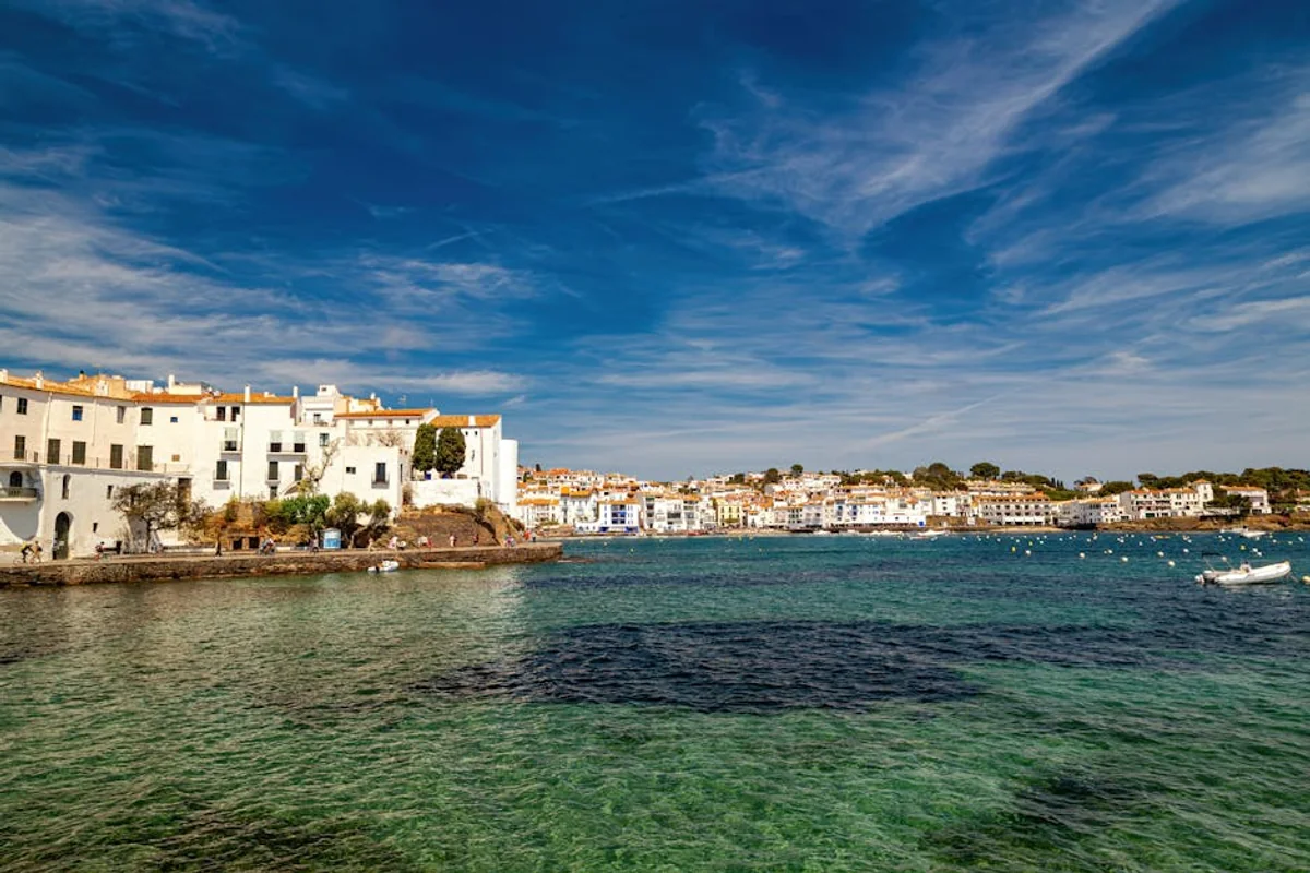 Beste Reisezeit Costa Brava - Klimadiagramm und Wetterdaten