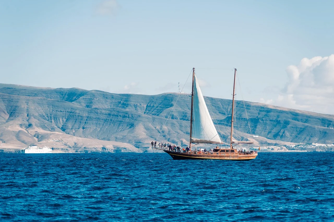 Wassersport und Bootstouren