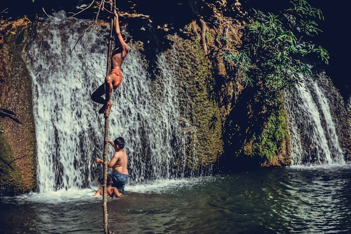 Wasserfälle und Naturwunder