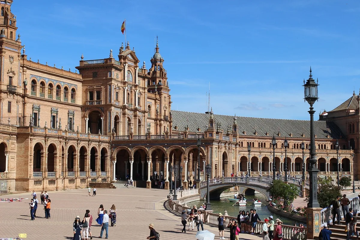Beste Reisezeit Sevilla - Klimadiagramm und Wetterdaten